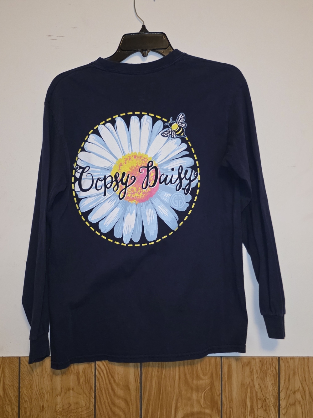 Poppy Daisy Navy Long-Sleeve Graphic Tee
